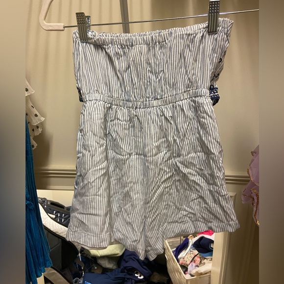 Jessica Simpson Romper - Picture 2 of 3